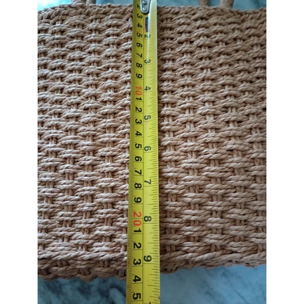 Straw Wicker Style Tote Handbag Shoulder Bag Zipper Top Clean Interior
